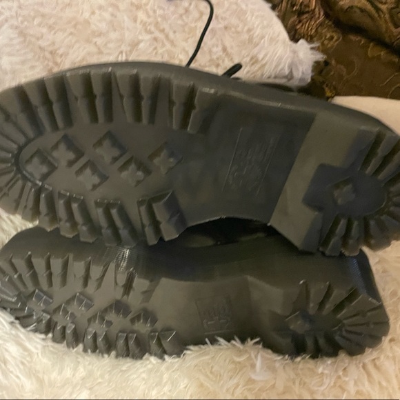 Dr.Martens Jadon Boot - Picture 5 of 7